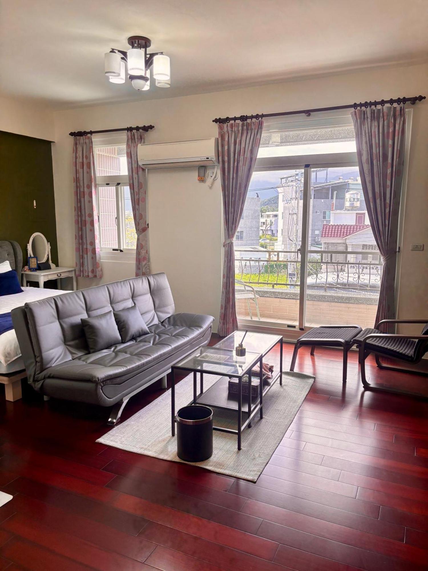 伊家民宿yi Home 志航路一段398號 T'ai-tung Exteriér fotografie